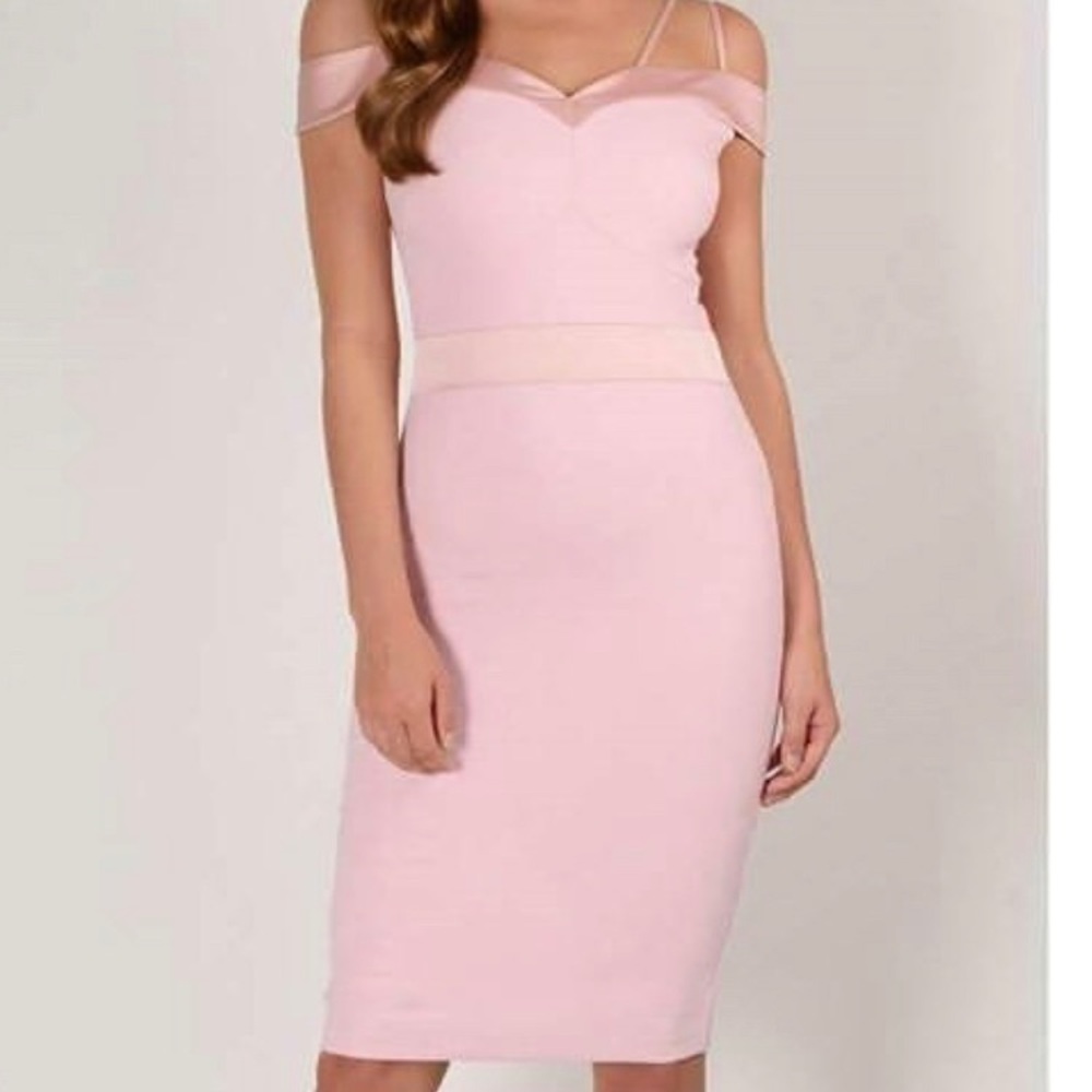 Gorgeous off the shoulder dress. Sz 4. NWT
